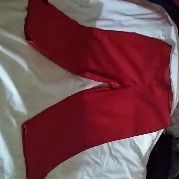 Capris - Picture 1 of 3